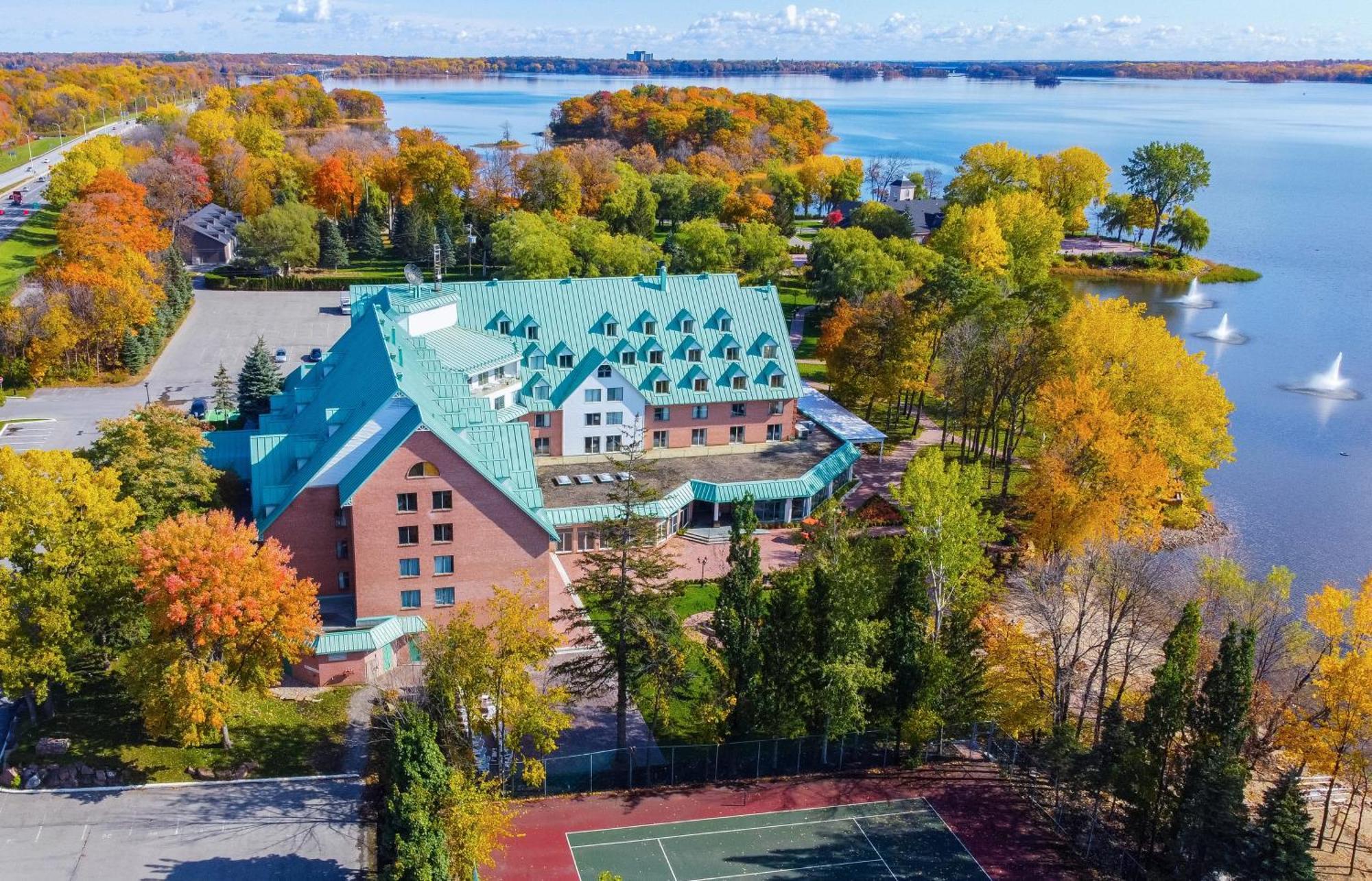 Chateau Vaudreuil Zewnętrze zdjęcie Aerial view of the hotel